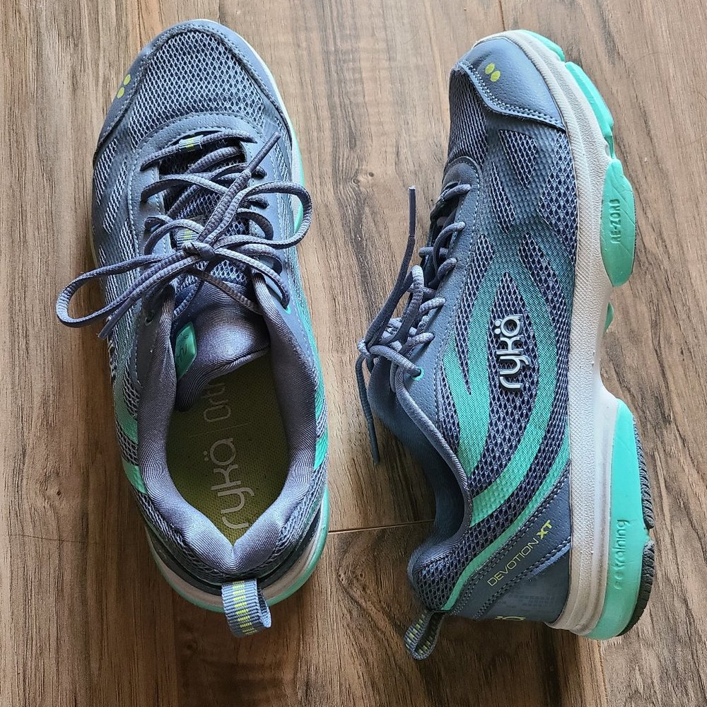 Ryka Devotion XT training shoe Grey and Teal Women's 7 1/2 US.